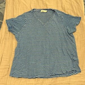 Vineyard Vines T shirt XL